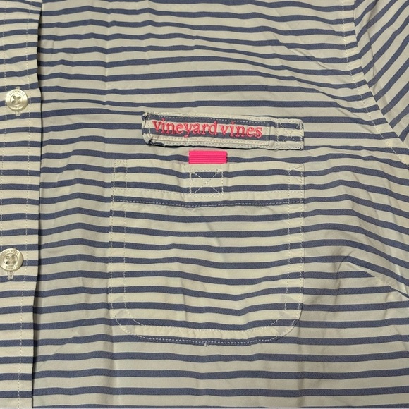 Vineyard Vines Women’s White and Blue Striped Shirt - Picture 4 of 16